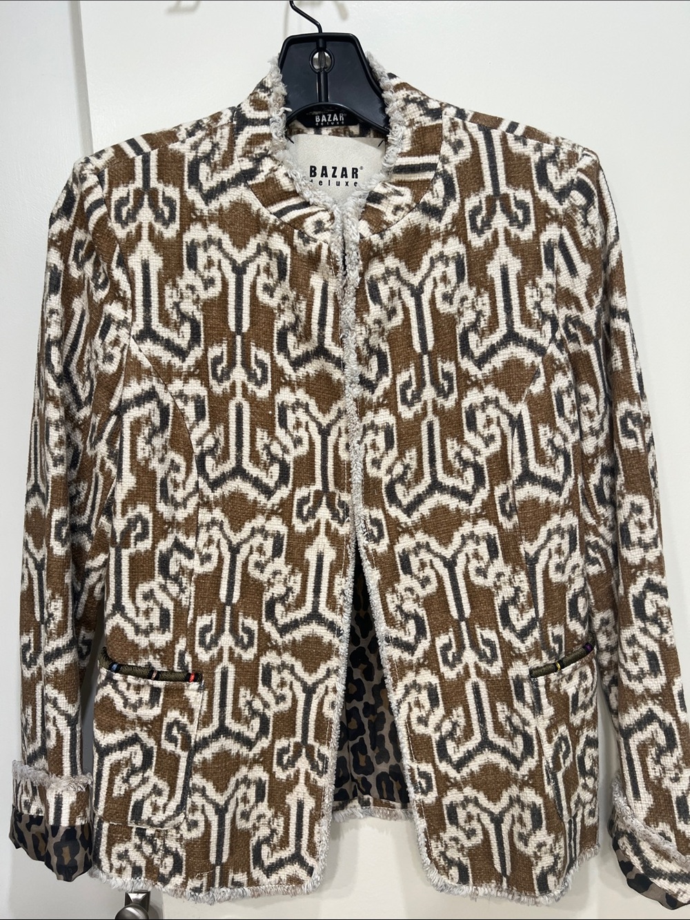 Brown & Cream Patterned Collarless Blazer
